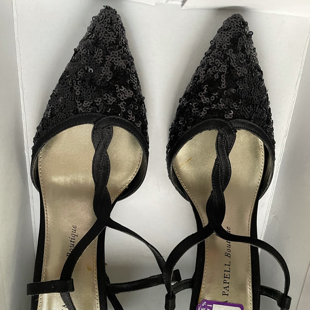 Adrianna Papell Black sequin evening shoes